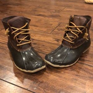 Sperry rain boots
